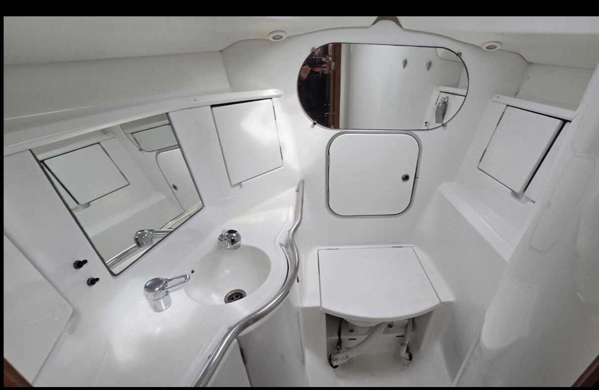 La salle d'eau privative de la cabine invités